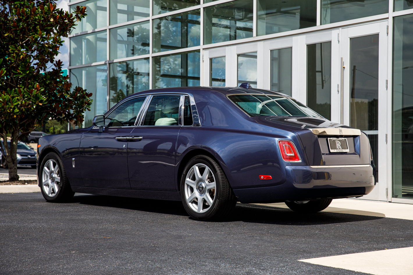 Certified 2020 Rolls-Royce Phantom Sedan RWD image 14
