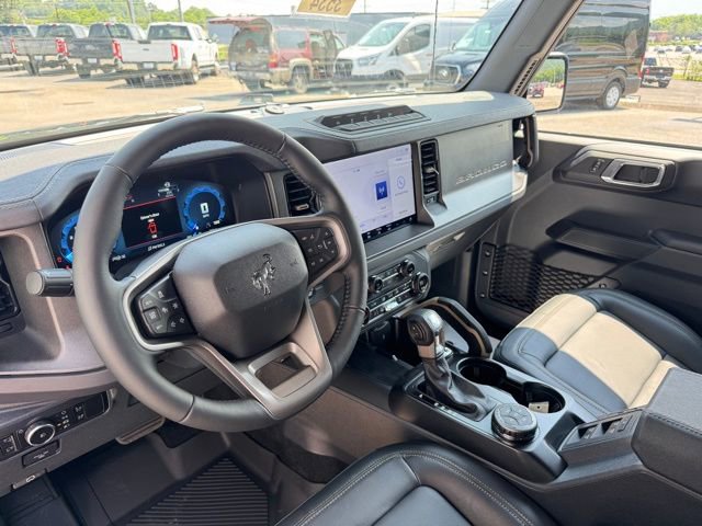 New 2025 Ford Bronco Badlands image 12