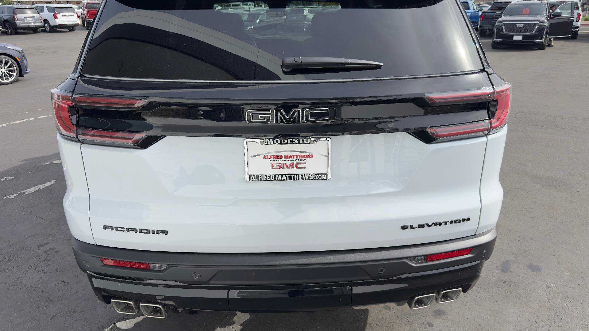 New 2026 GMC Acadia Elevation w/ Black Edition FWD image 5