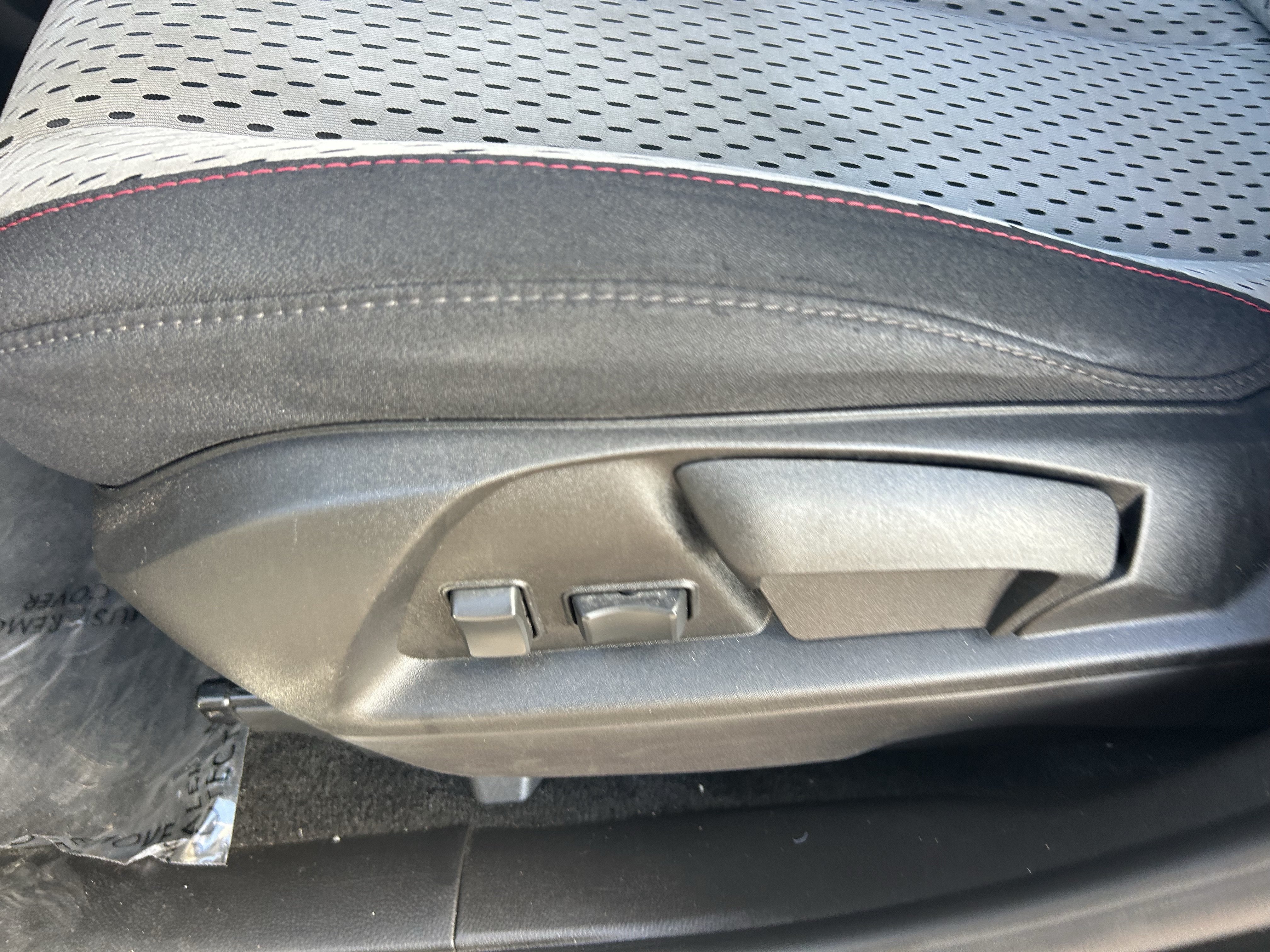 Used 2015 Chevrolet Equinox LS FWD image 28