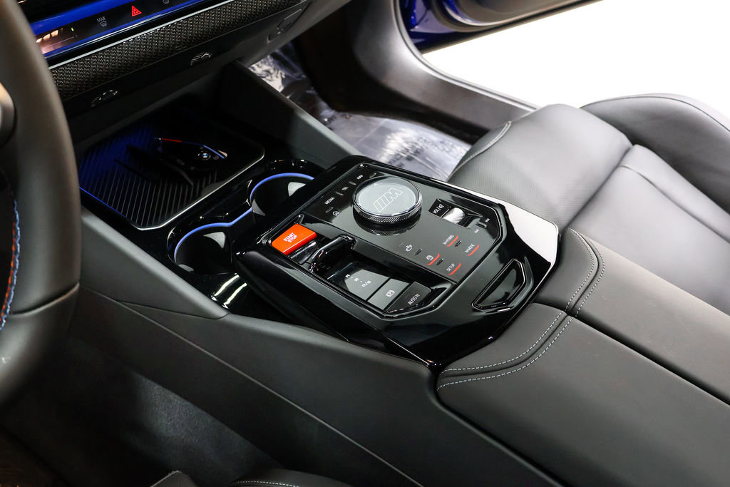 Used 2025 BMW M5 Touring image 46