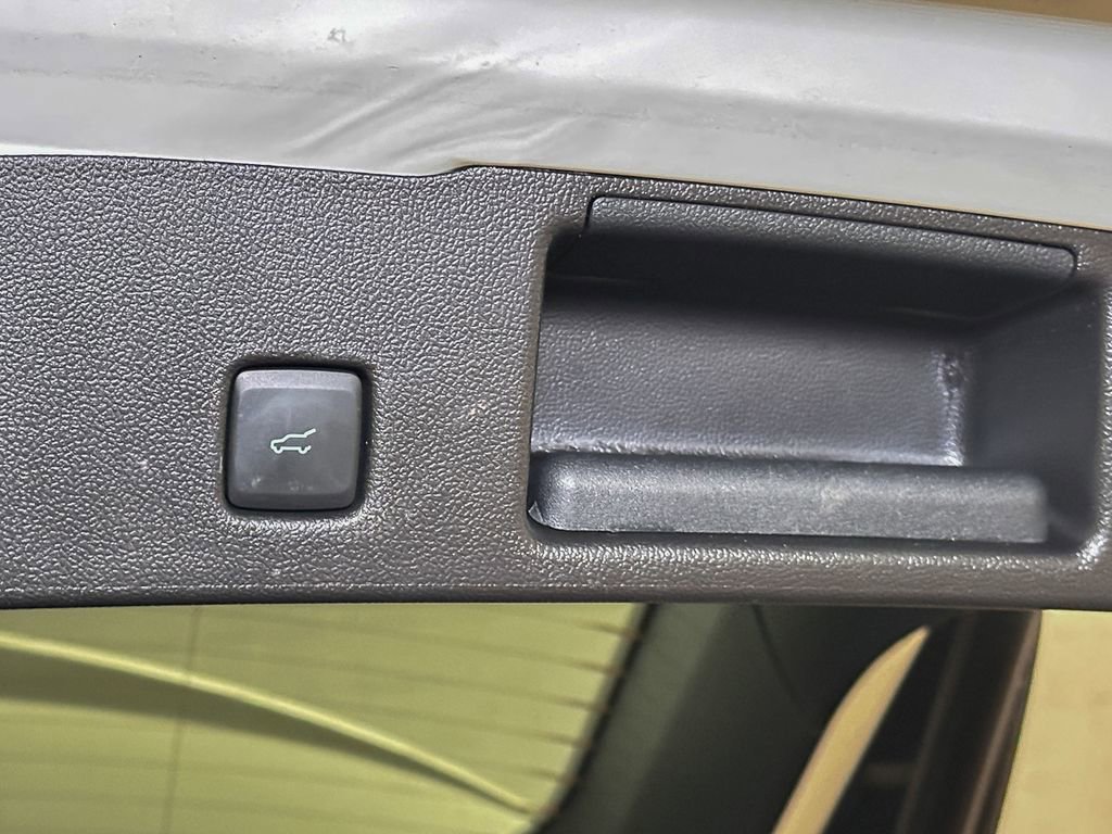 Used 2025 Ford Escape ST-Line w/ Tech Pack #1 image 18