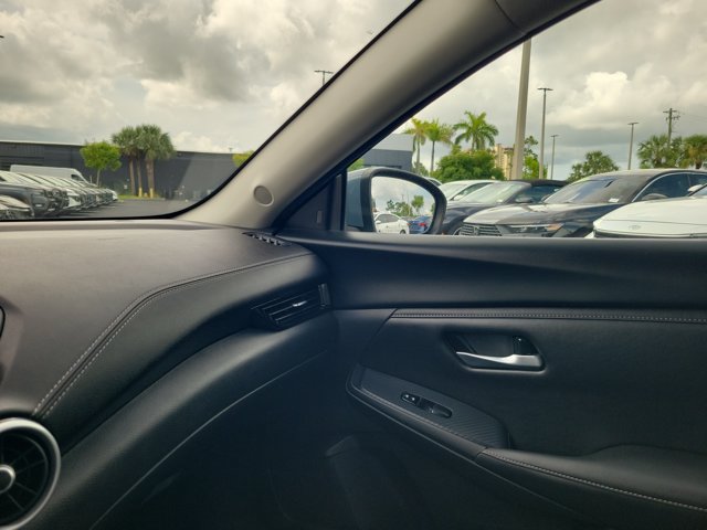 Certified 2025 Nissan Sentra SV FWD image 28