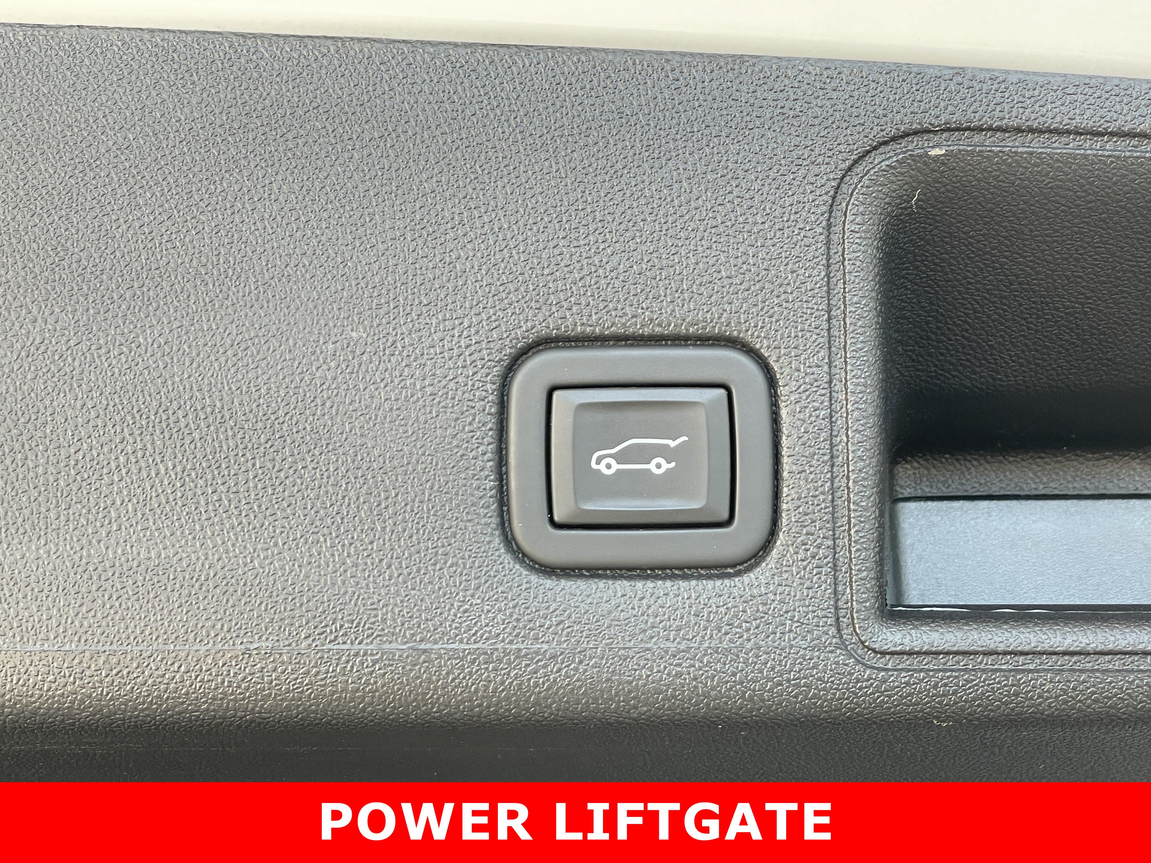 Certified 2024 GMC Terrain AT4 w/ Infotainment Package II AWD/4WD image 22