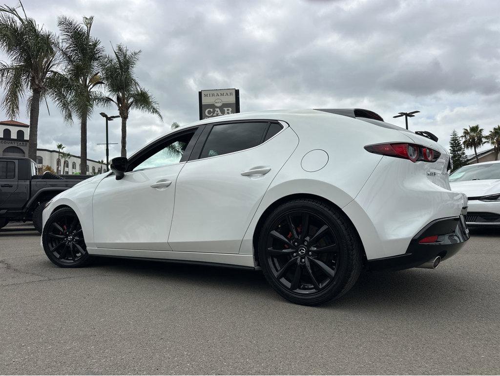 Used 2019 MAZDA MAZDA3 Hatchback w/ Premium Package image 3