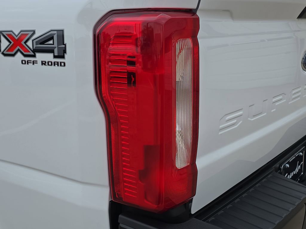 New 2026 Ford F250 XL w/ FX4 Off-Road Package image 25