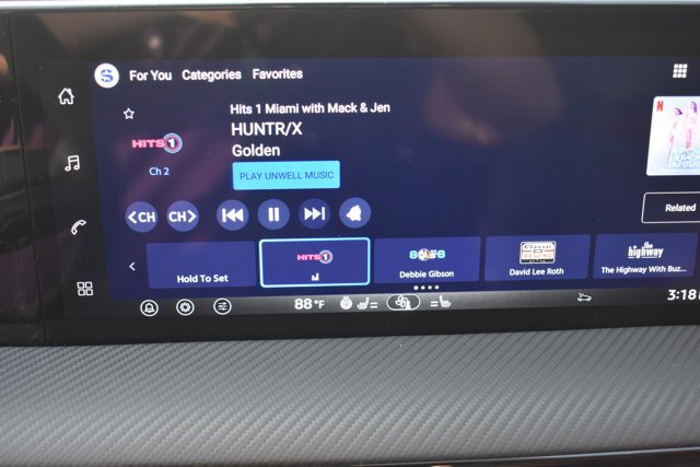 New 2026 Nissan Kicks SR w/ SR Premium Package image 24