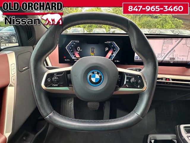 Used 2023 BMW iX xDrive50 w/ Premium Package AWD/4WD image 25