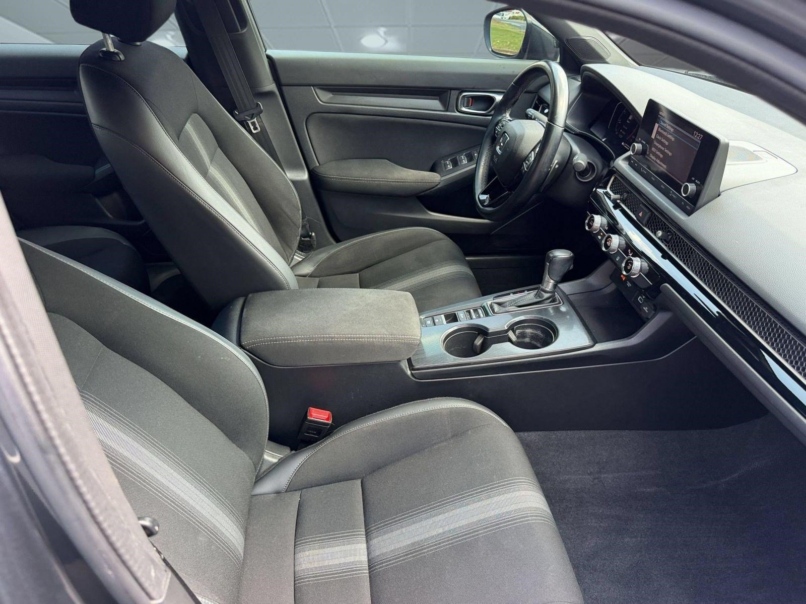 Used 2023 Honda Civic Sport image 23