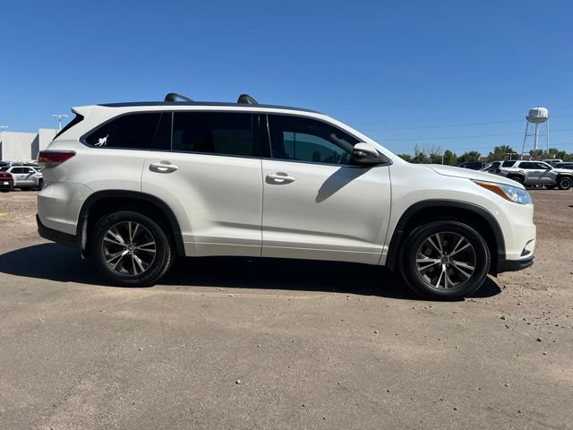 Used 2016 Toyota Highlander XLE AWD/4WD image 7