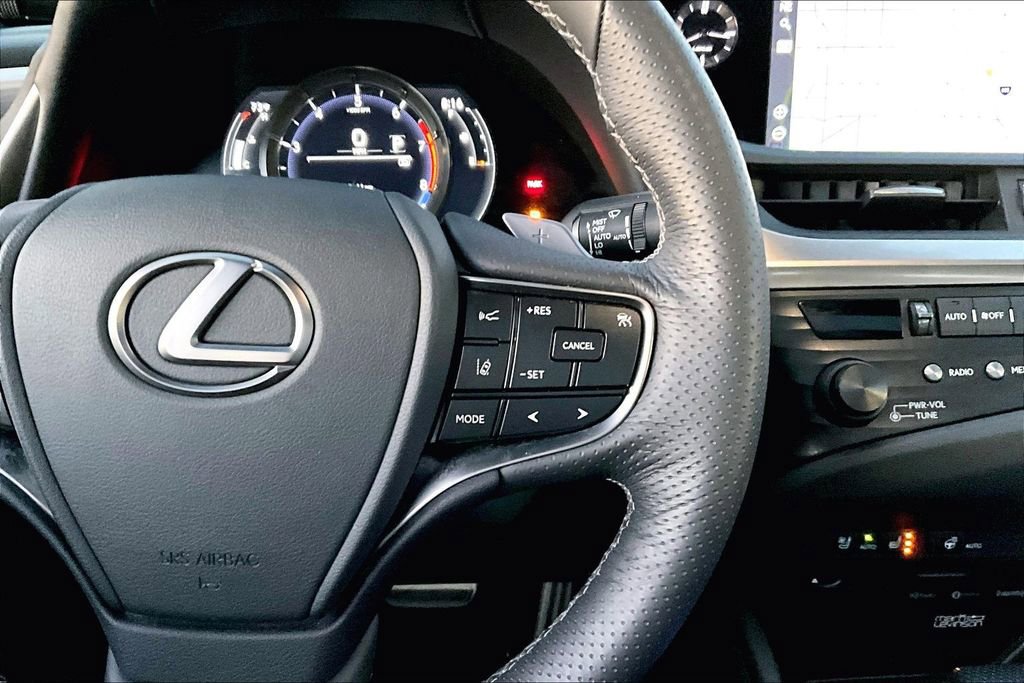 Used 2020 Lexus ES 350 F Sport w/ Accessory Package FWD image 12