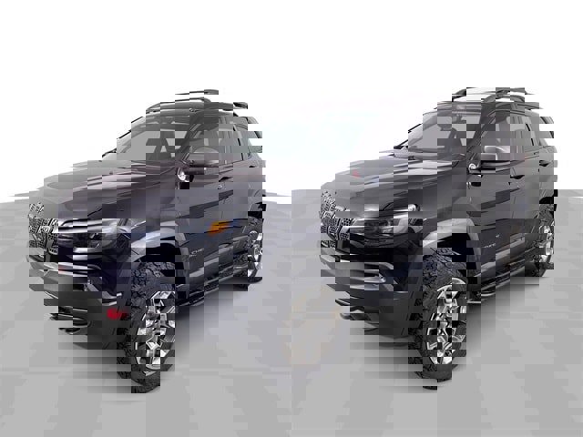 Used 2019 Jeep Cherokee Trailhawk w/ Comfort/Convenience Group image 4