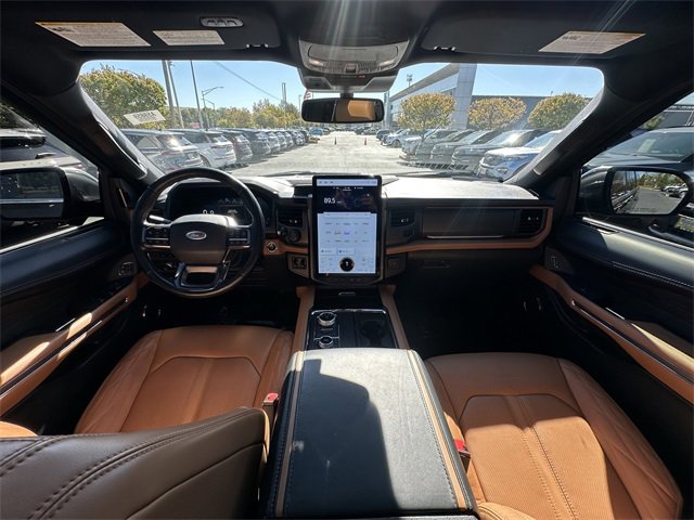 Certified 2022 Ford Expedition Max Platinum image 16