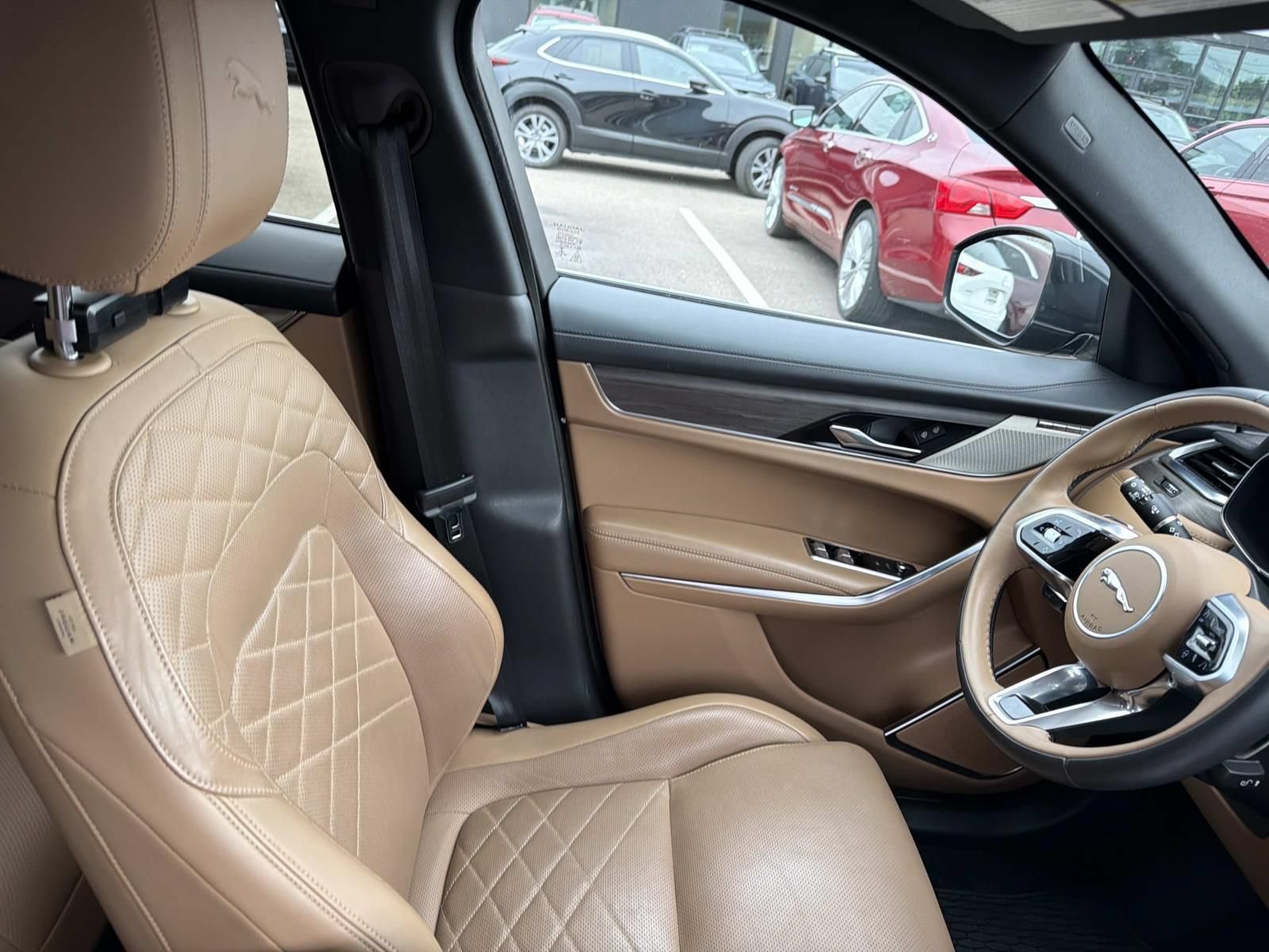 Used 2023 Jaguar F-PACE S AWD/4WD image 11