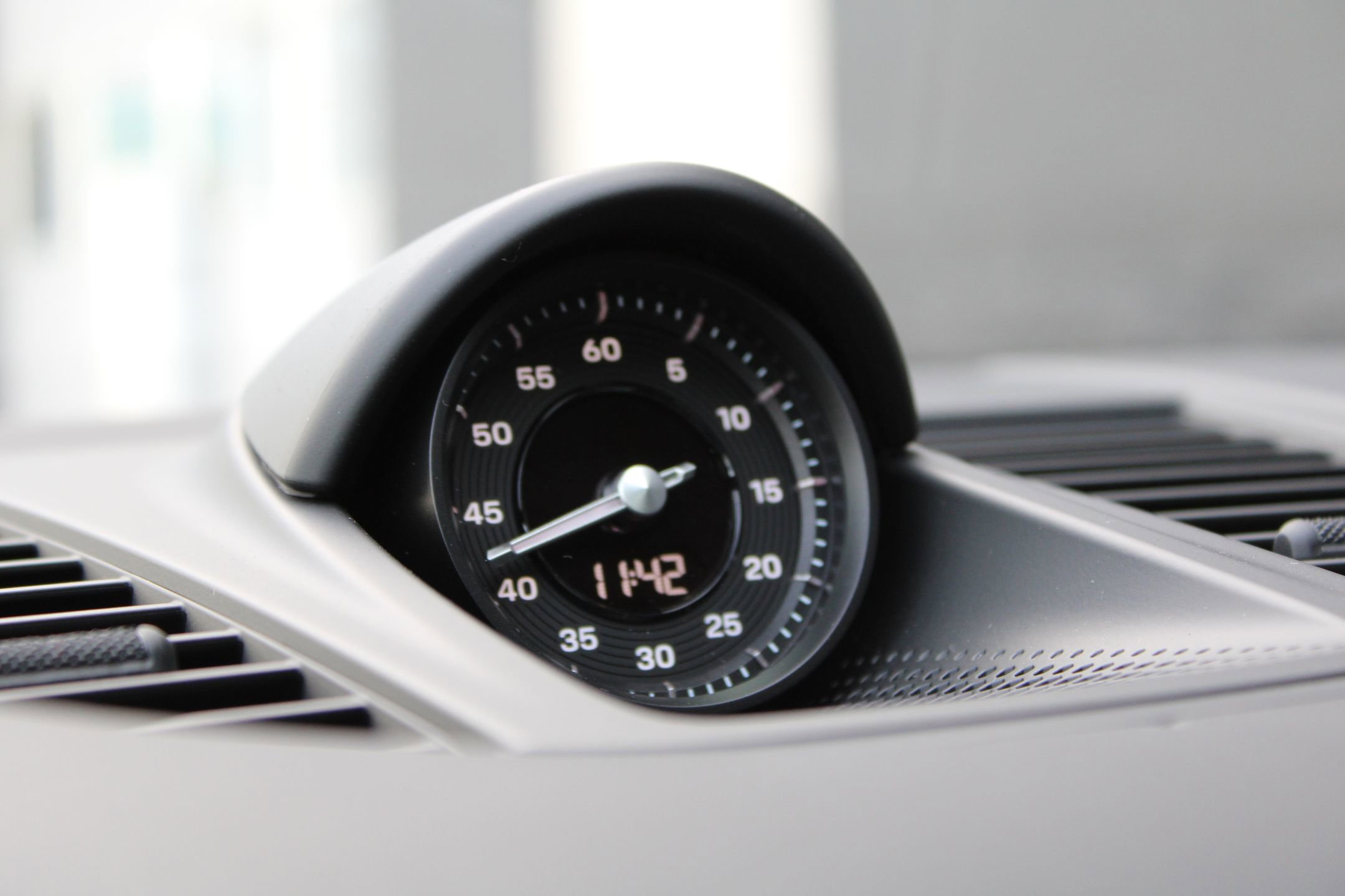 New 2026 Porsche Panamera 4S image 21