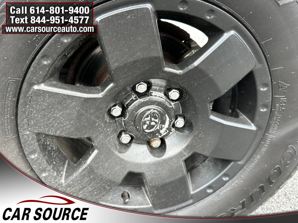 Used 2007 Toyota FJ Cruiser 4WD image 19