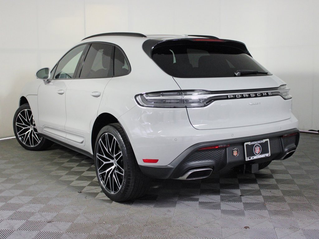 New 2026 Porsche Macan image 3