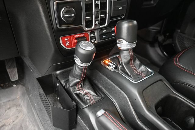 Used 2023 Jeep Wrangler Unlimited Rubicon AWD/4WD image 26