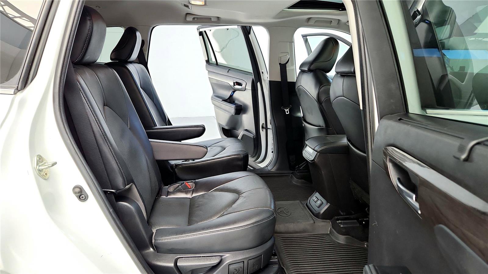 Certified 2022 Toyota Highlander Limited image 18