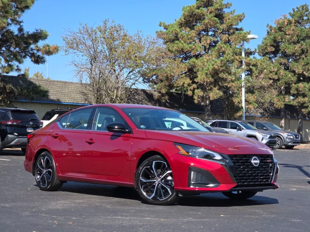 New 2025 Nissan Altima 2.5 SR w/ SR Premium Package video 2