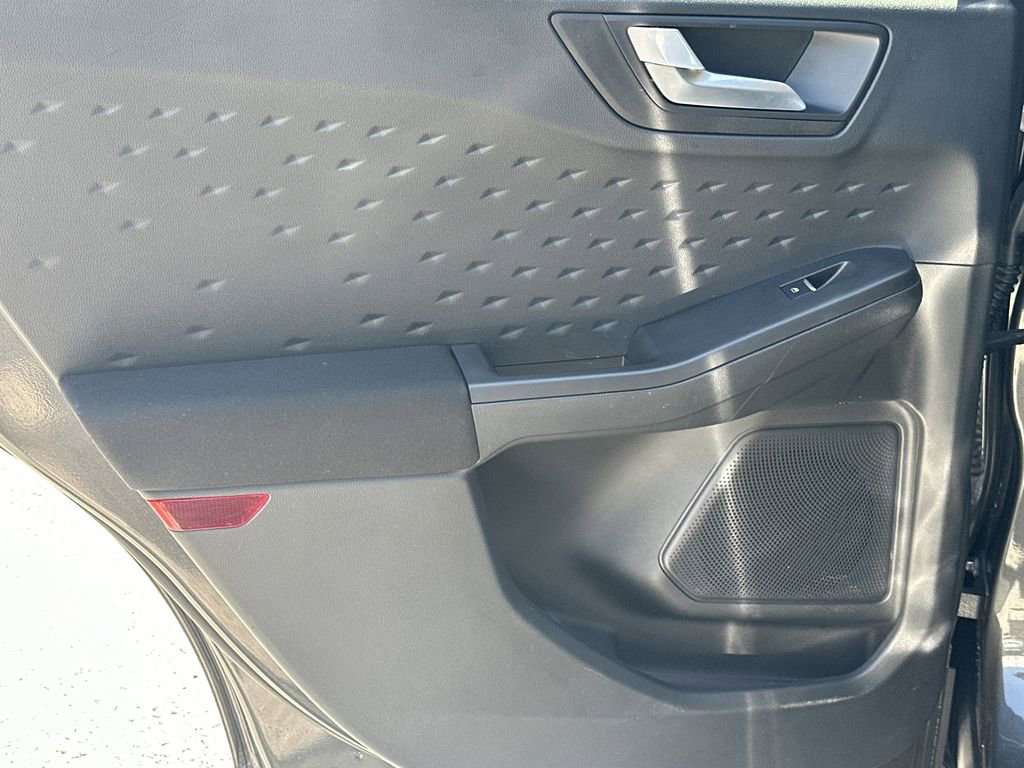 Used 2020 Ford Escape SE FWD image 22