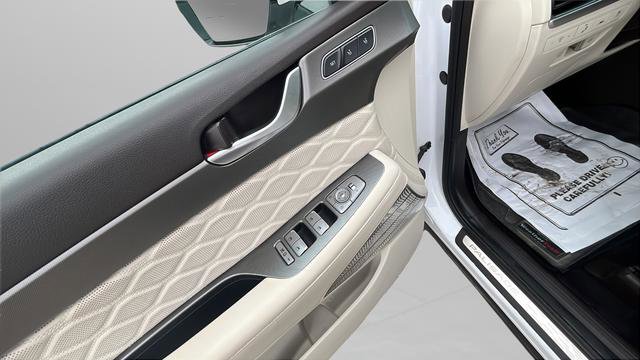 Used 2020 Hyundai Palisade Limited image 10