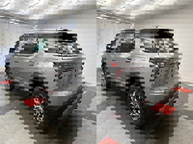 New 2026 Chevrolet Equinox LT image 4