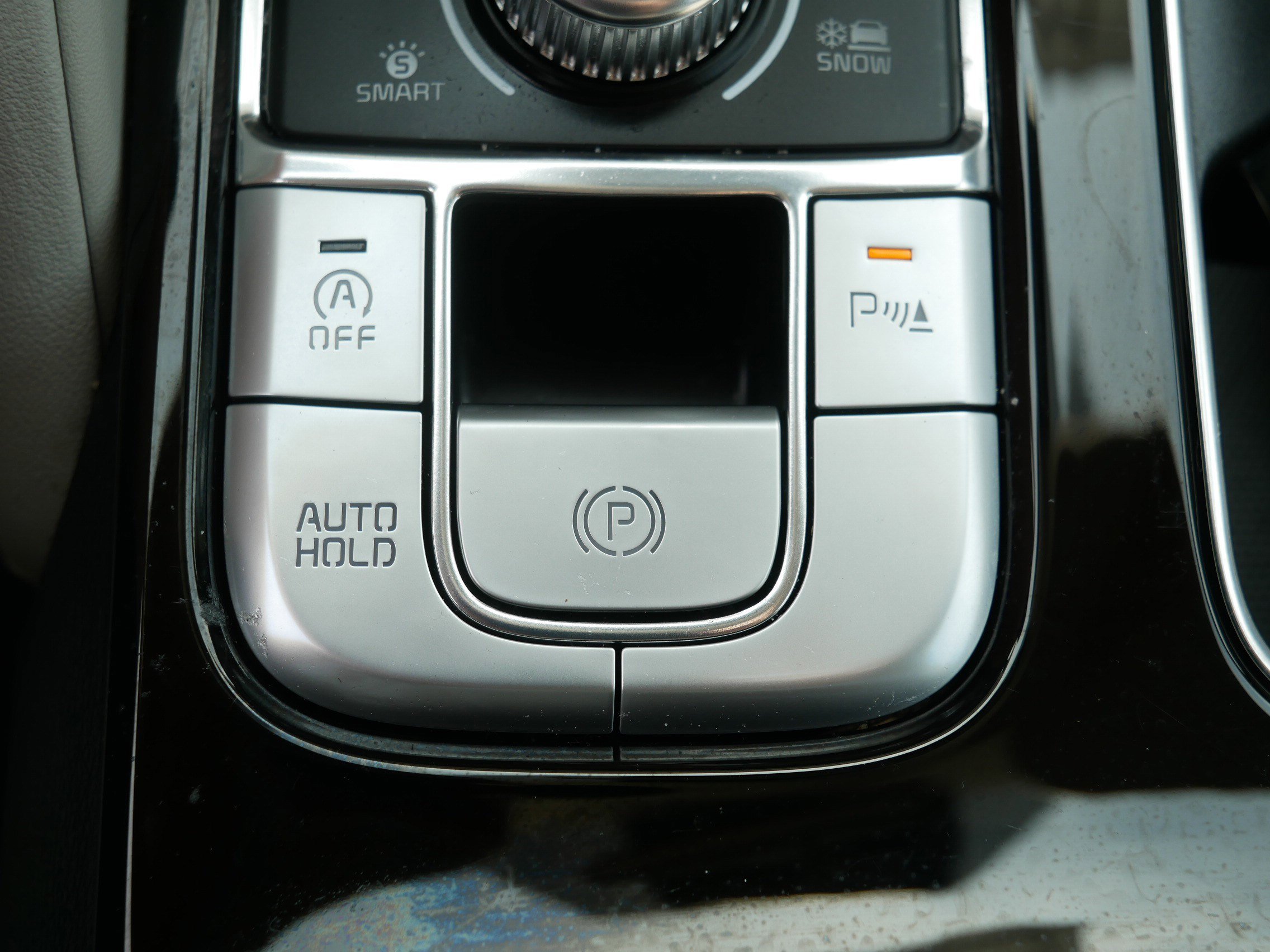 Certified 2024 Kia Telluride EX w/ EX Captain's Chair Package AWD/4WD image 31