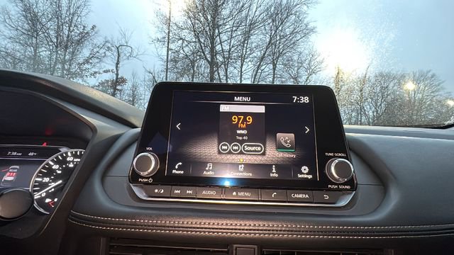 Used 2024 Nissan Rogue S image 20