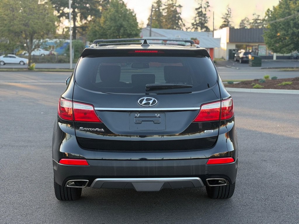 Used 2015 Hyundai Santa Fe GLS w/ Option Group 02 AWD/4WD image 7