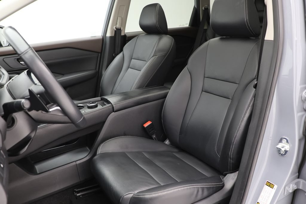 Used 2023 Nissan Rogue SL w/ SL Premium Package AWD/4WD image 16