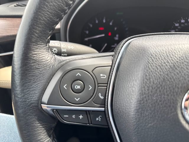 Used 2019 Toyota Avalon XLE w/ Moonroof Package image 25