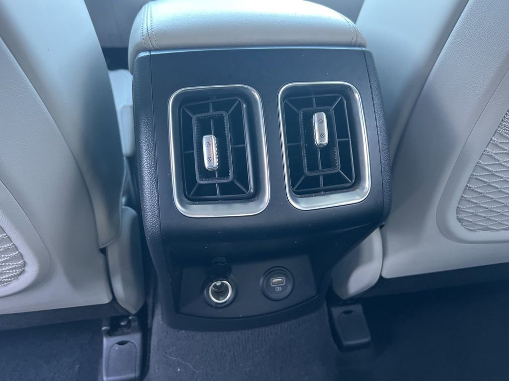 Used 2023 Kia Sorento X-Line EX image 19