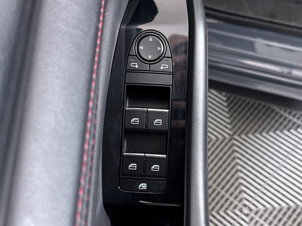 Used 2024 MAZDA MAZDA3 s image 21