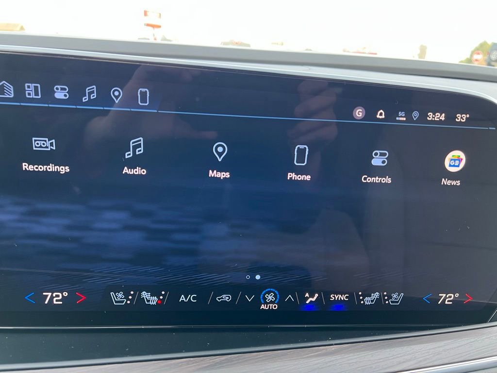 New 2026 Chevrolet Suburban Premier image 42