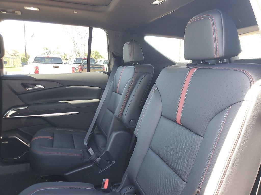 New 2026 Chevrolet Traverse RS w/ LPO, Floor Liner Package image 12