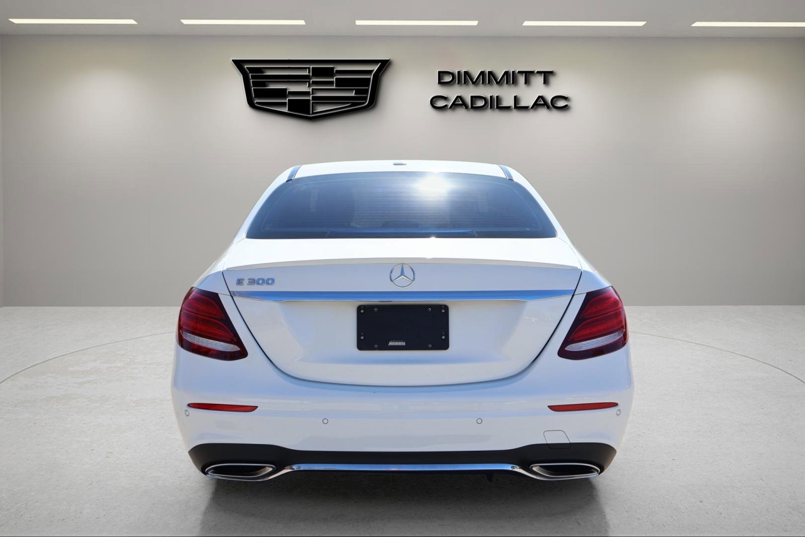 Used 2018 Mercedes-Benz E 300 image 4