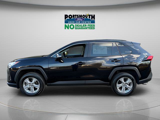 Used 2024 Toyota RAV4 XLE AWD/4WD image 2