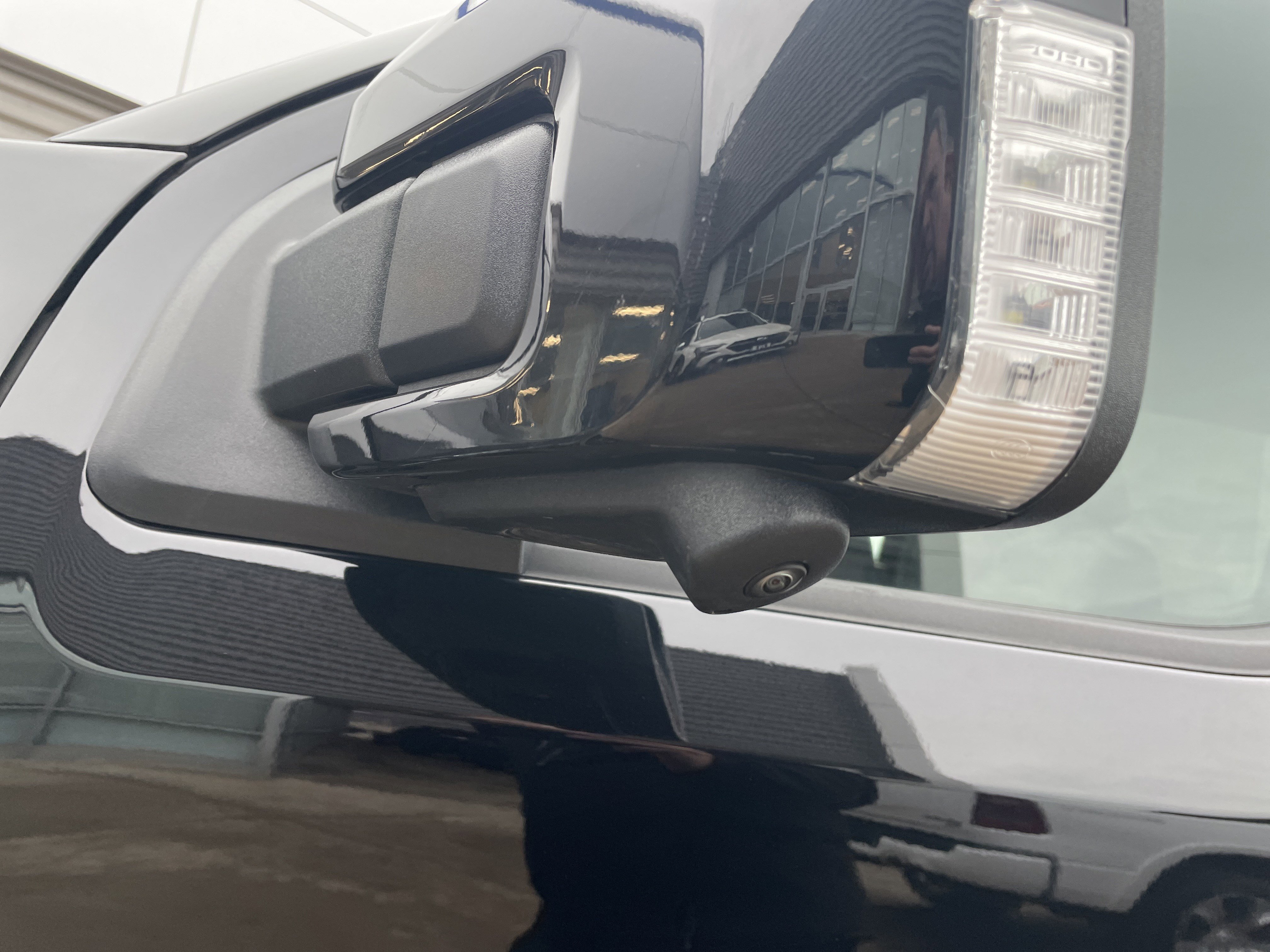 Used 2023 Ford F150 Lariat w/ Equipment Group 502A High image 42