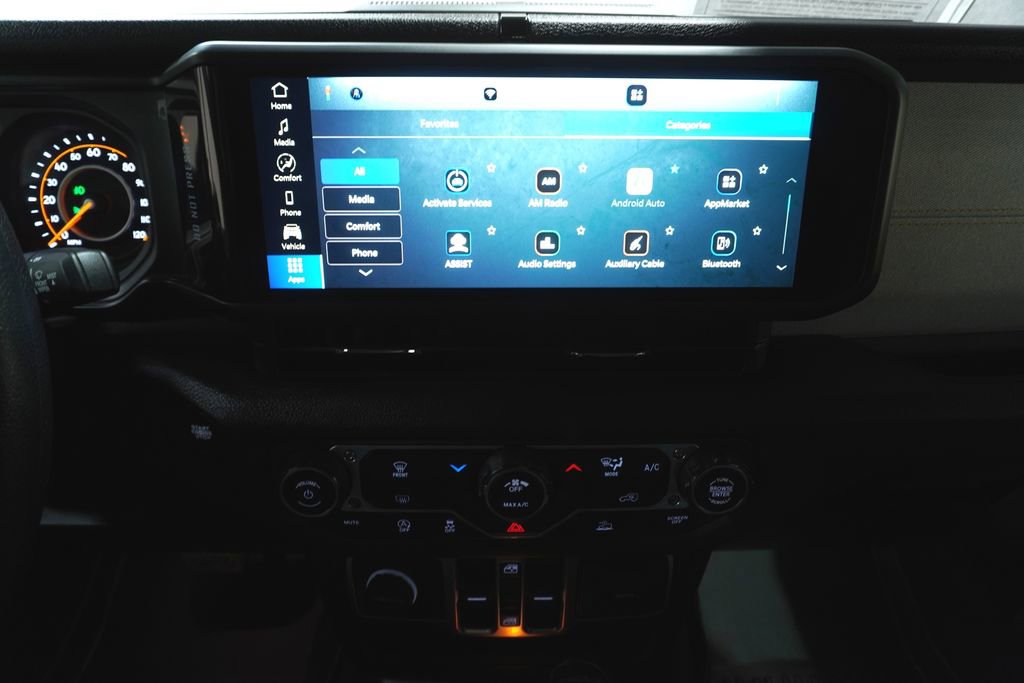 Used 2025 Jeep Gladiator Sport image 19