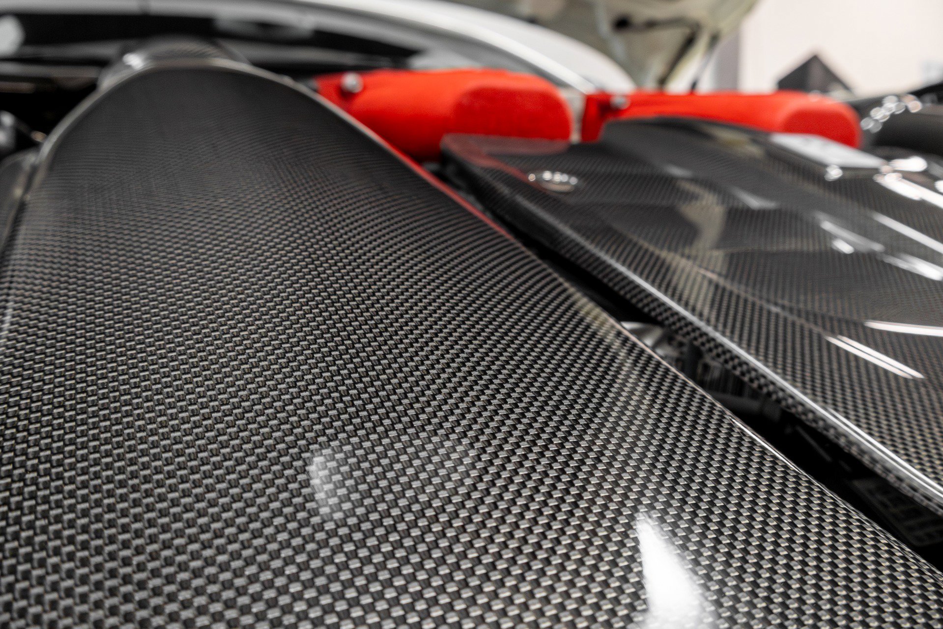 Used 2015 Ferrari F12 Berlinetta image 32