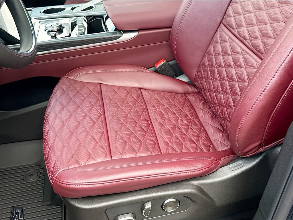 New 2025 Cadillac Escalade Premium Luxury w/ LPO, Floor Liner Package image 20