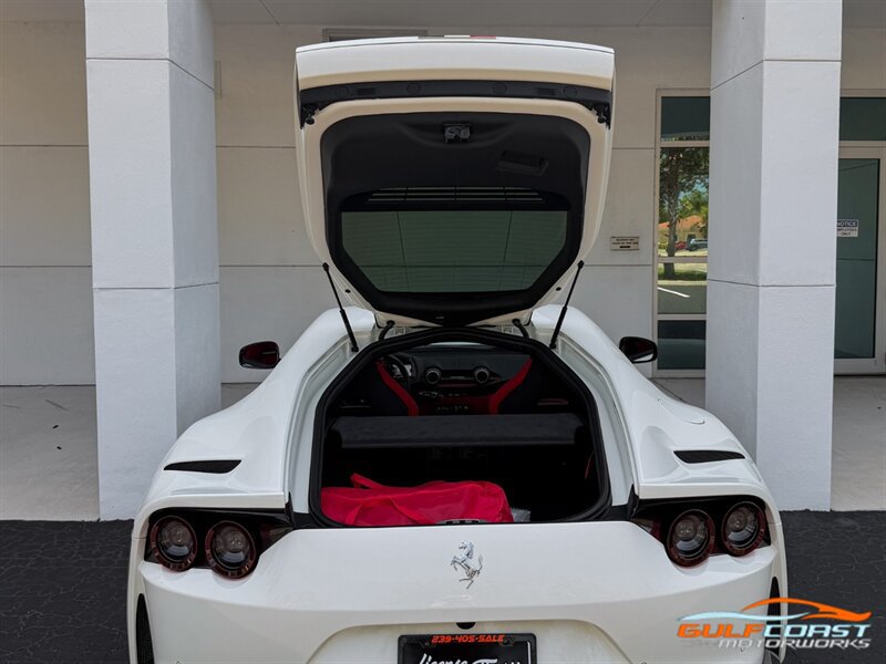 Used 2019 Ferrari 812 Superfast RWD image 33