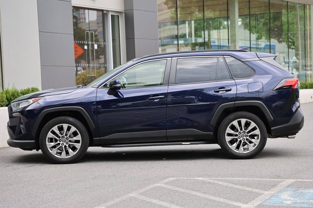 Used 2019 Toyota RAV4 XLE Premium w/ Cold Weather Package AWD/4WD image 2