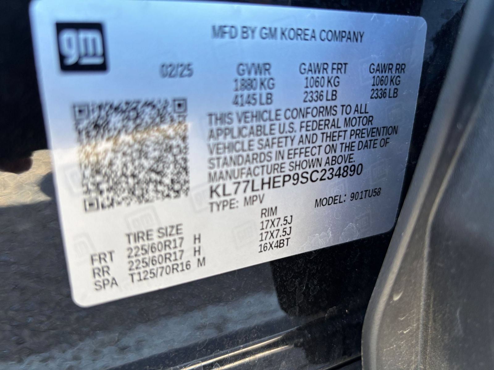 Used 2025 Chevrolet Trax LT w/ LT Convenience Package FWD image 27