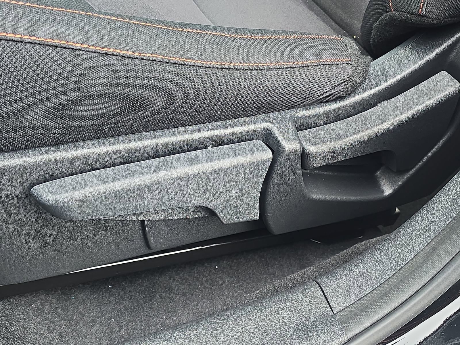 New 2025 Nissan Sentra SR image 12