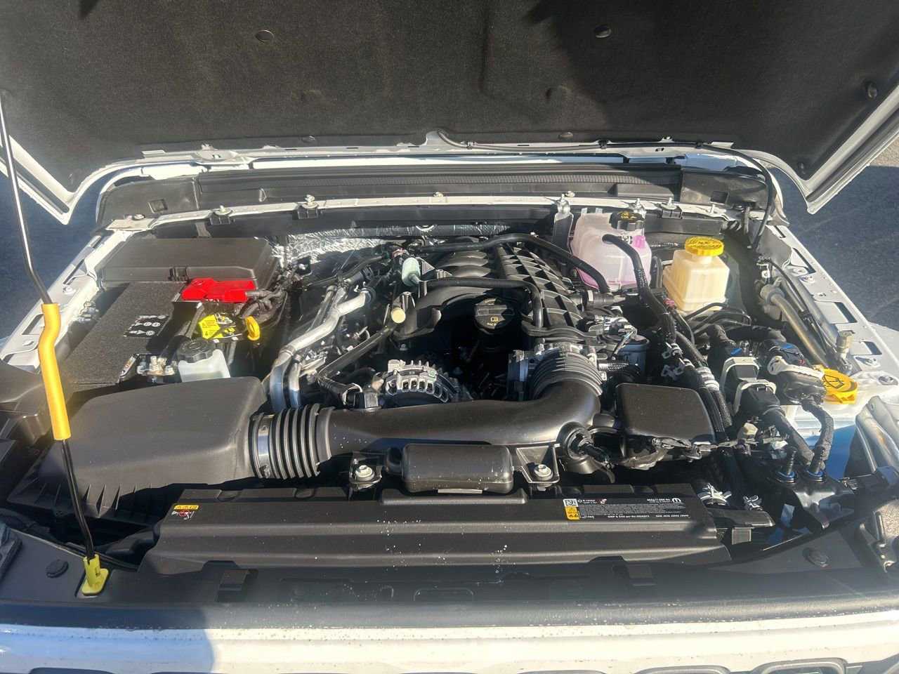 New 2026 Jeep Gladiator Sahara image 9