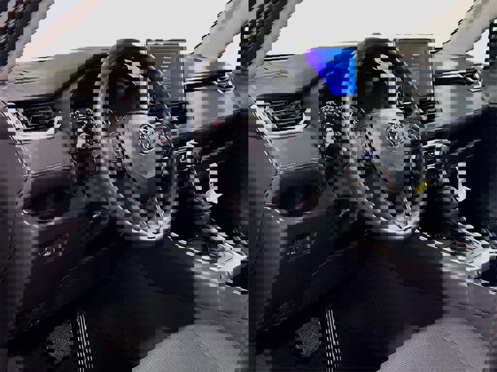 New 2025 Toyota RAV4 LE image 9