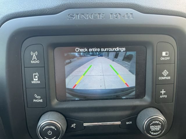Used 2016 Jeep Renegade Limited AWD/4WD image 3