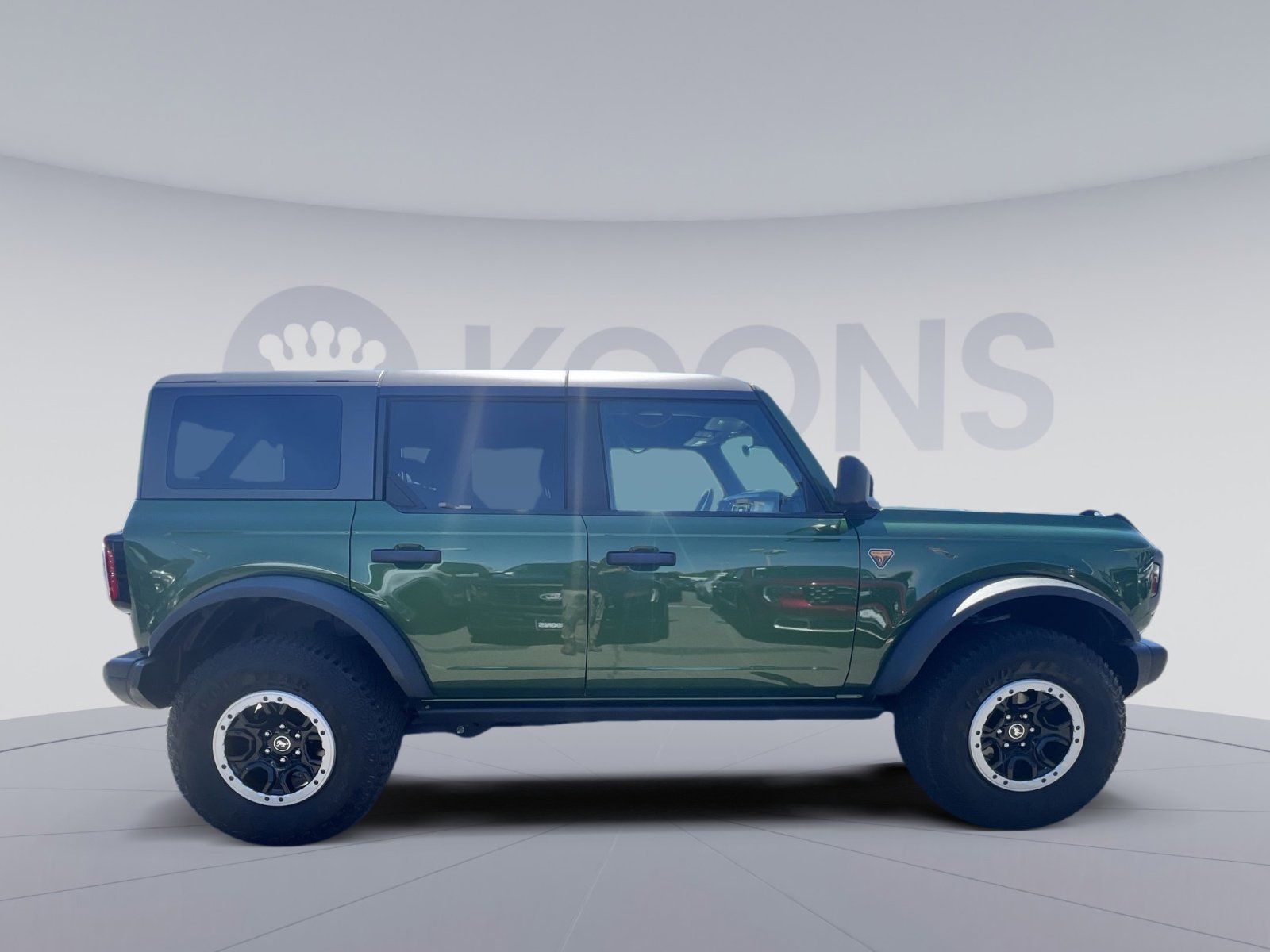 Used 2023 Ford Bronco Badlands w/ Sasquatch Package AWD/4WD image 12